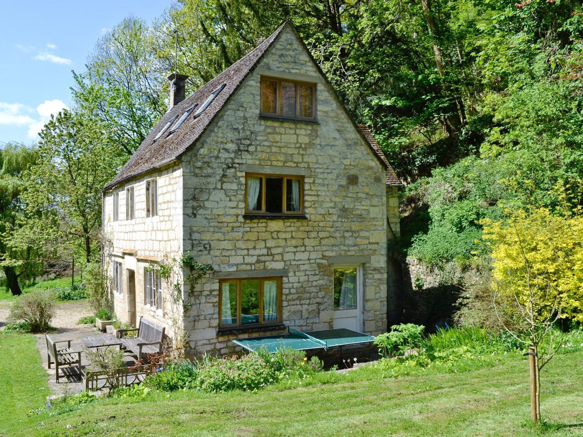 Driftcombe Farmhouse Bisley  Esterno foto